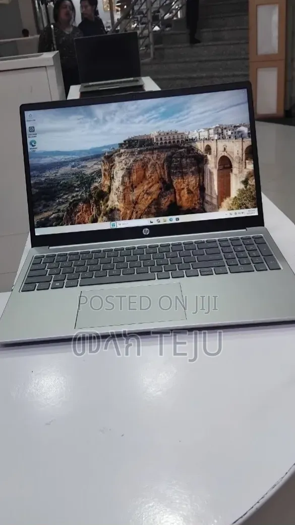 New Laptop HP Stream Notebook 16GB Intel Core i7 SSD 1T