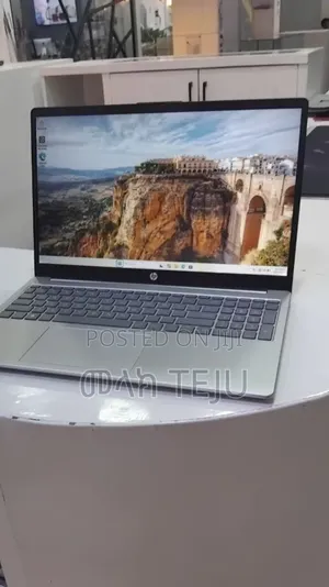 New Laptop HP Stream Notebook 16GB Intel Core i7 SSD 1T