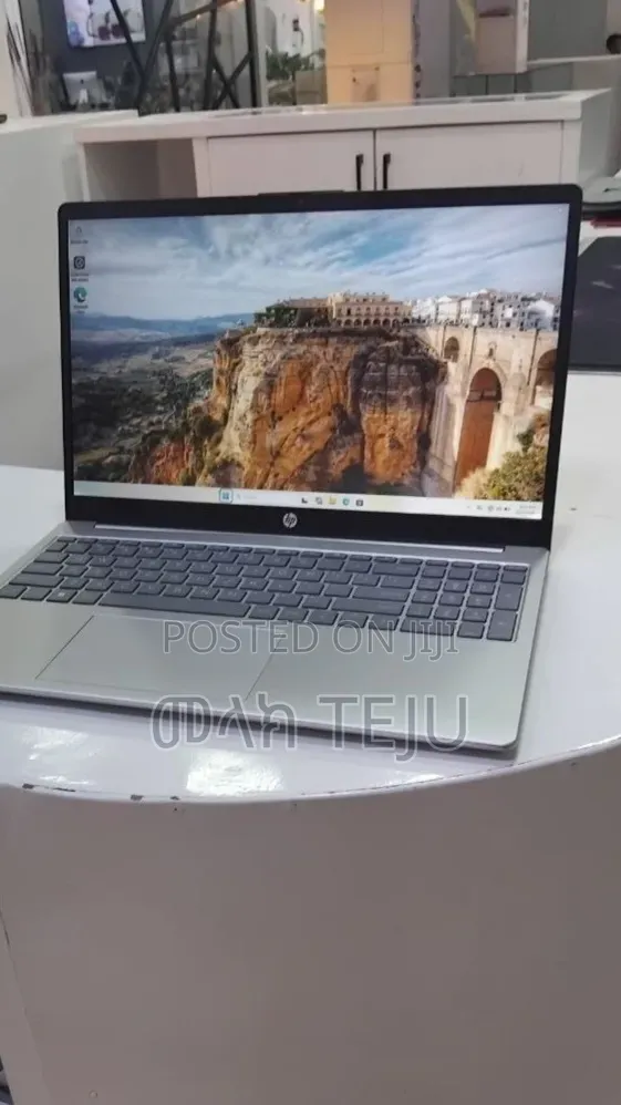 New Laptop HP Stream Notebook 16GB Intel Core i7 SSD 1T