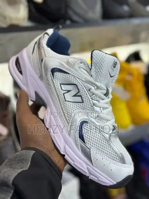 New Balance 530