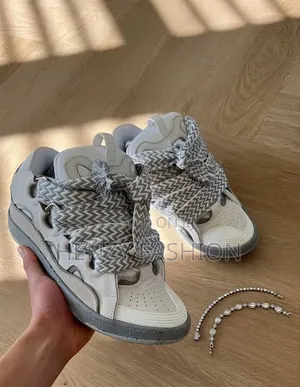 Lanvin Curb