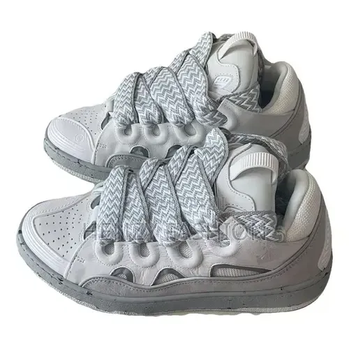 Lanvin Curb