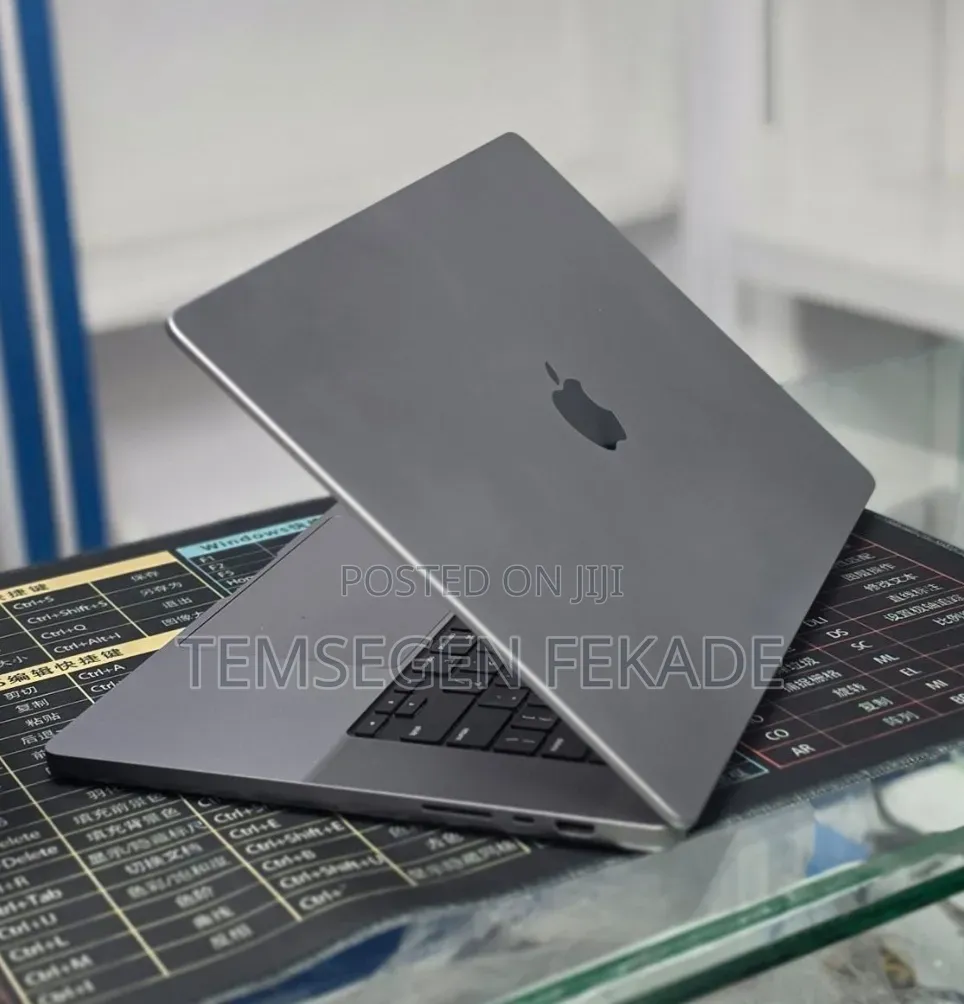 New Laptop Apple MacBook Pro 2021 M1 Max 64GB Apple M1 Max SSD 1T
