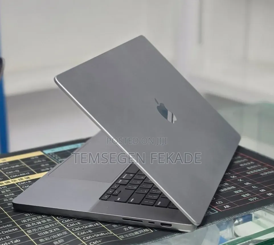 New Laptop Apple MacBook Pro 2021 M1 Max 64GB Apple M1 Max SSD 1T