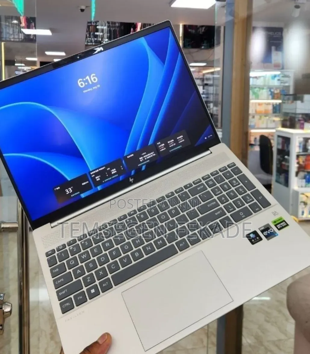 New Laptop HP Pavilion 15 16GB Intel Core i7 SSD 1T