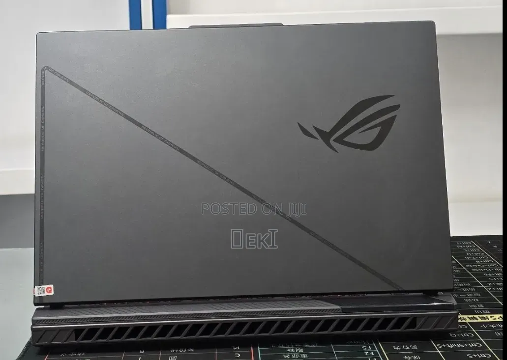 Laptop Asus ROG Strix G16 G614 16GB Intel Core i7 SSD 1T