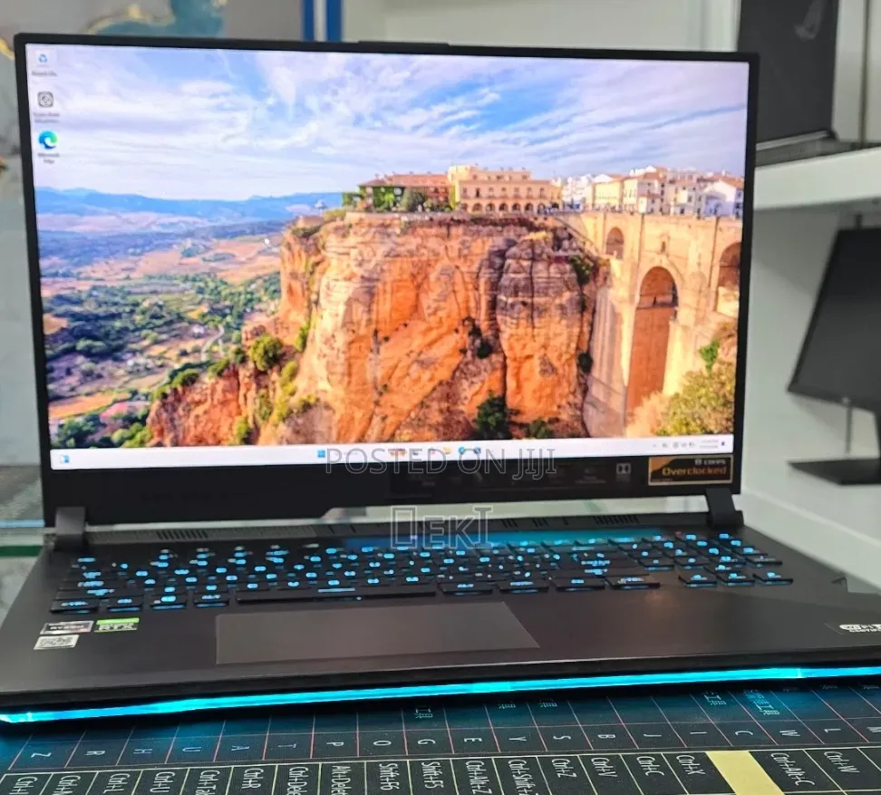 New Laptop Asus ROG Strix G15 32GB AMD Ryzen 9 SSD 1T
