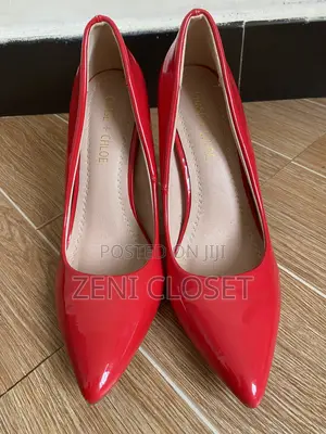 Chase + Chloe Red Patent Leather Pointed-Toe Heels – Size 7/37