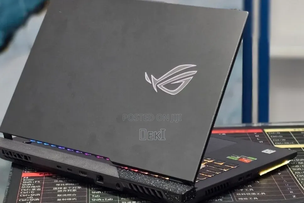 New Laptop Asus G71G 16GB AMD Ryzen 9 SSD 1T