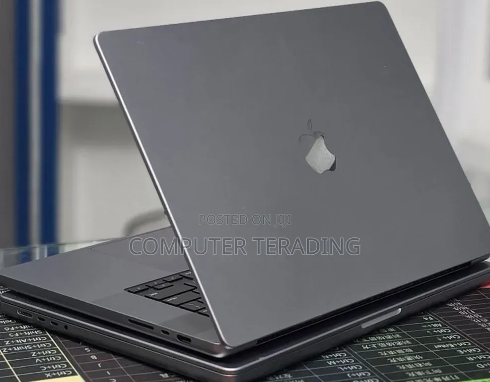 New Laptop Apple MacBook Pro 2021 M1 32GB Apple M1 Max SSD 1T