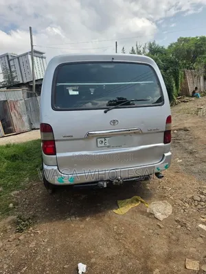 Toyota HiAce 2011 Silver