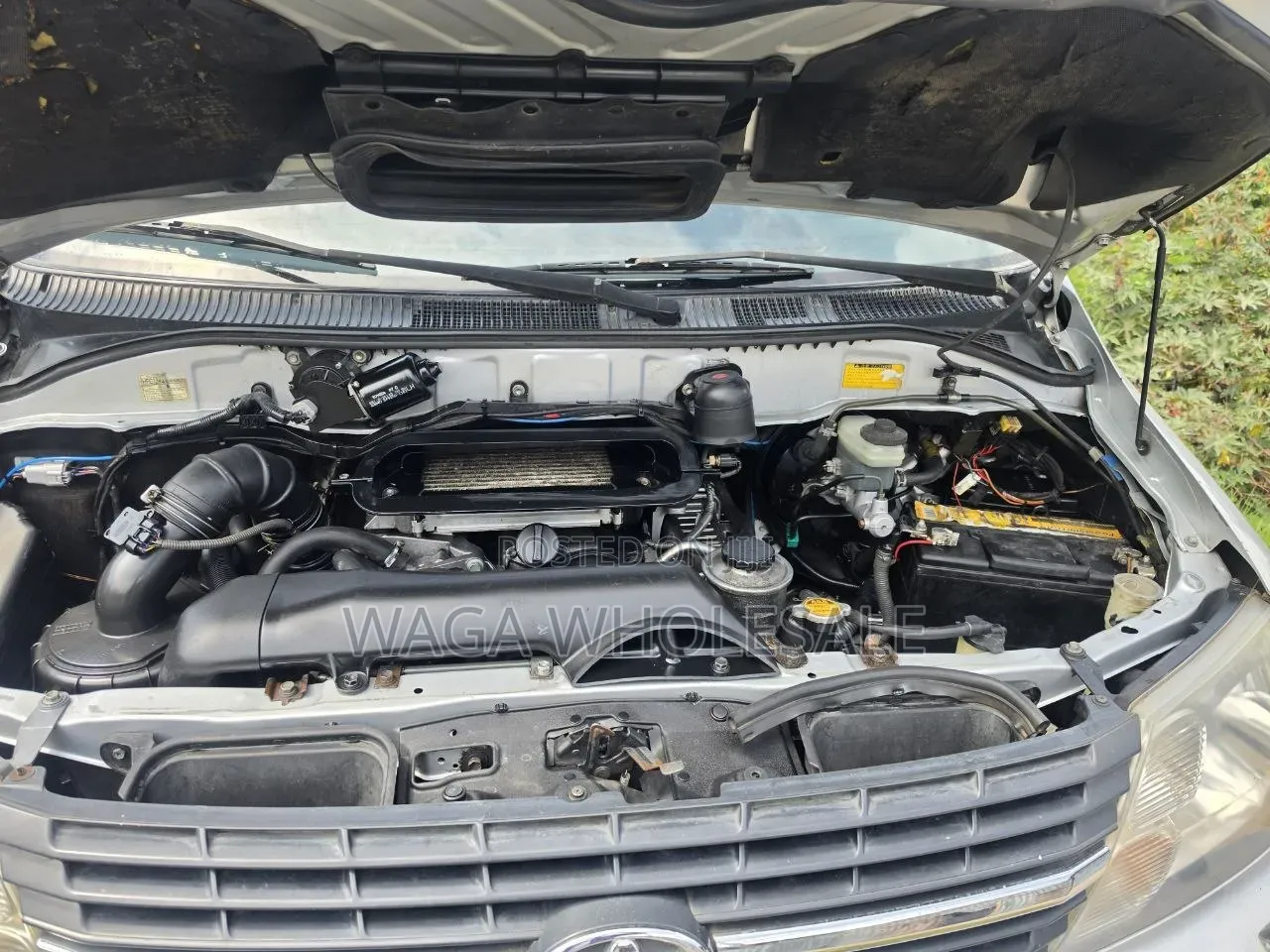 Toyota HiAce 2011 Silver