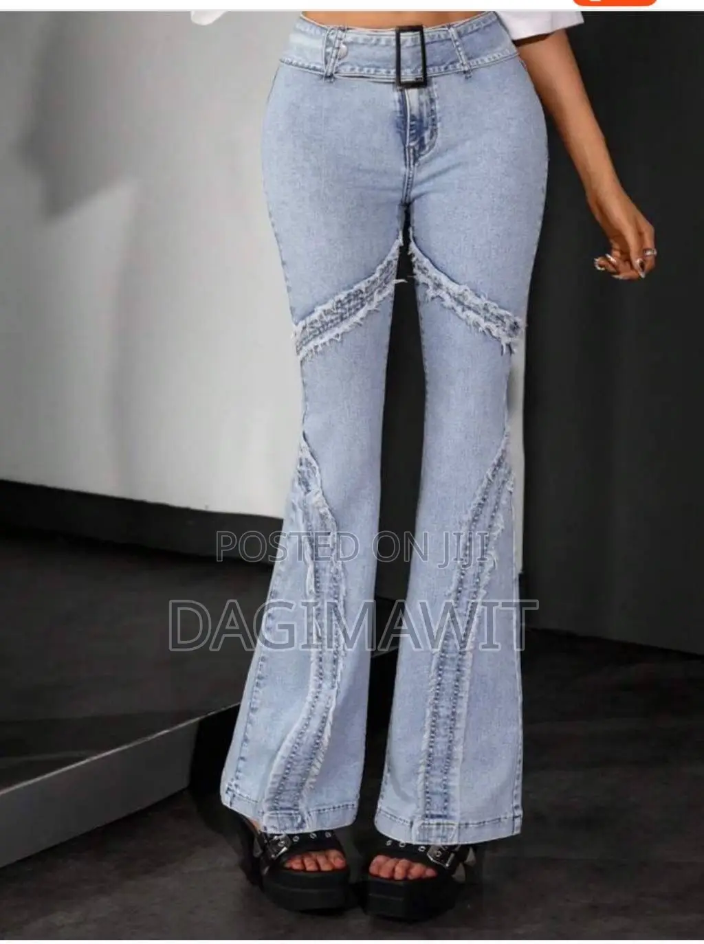 Woman’s Flare Jeans