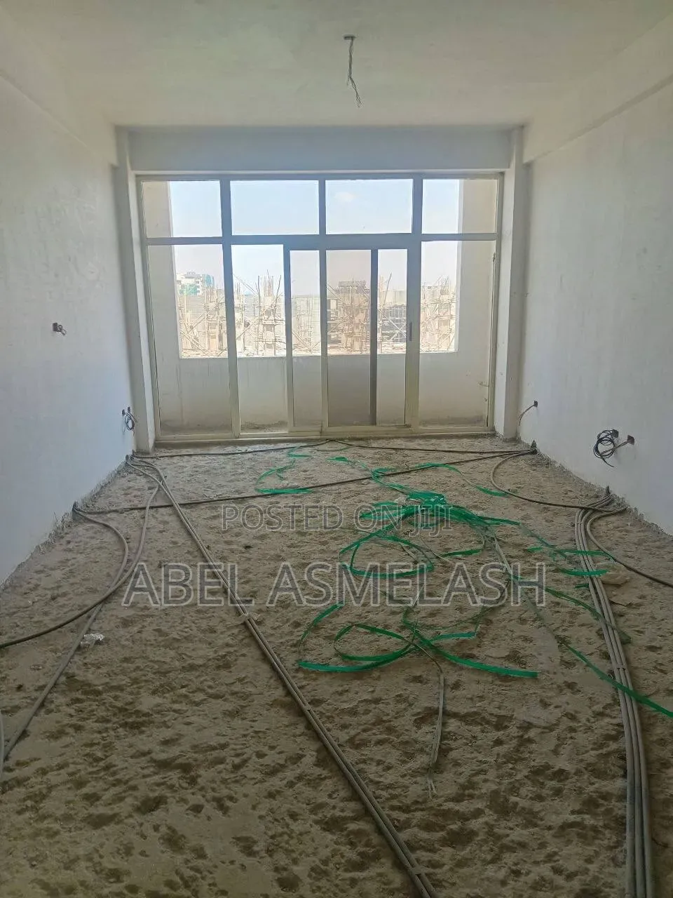 Furnished 3bdrm Apartment in Arada for sale