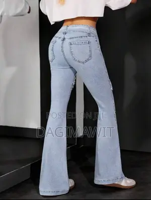 Woman’s Flare Jeans