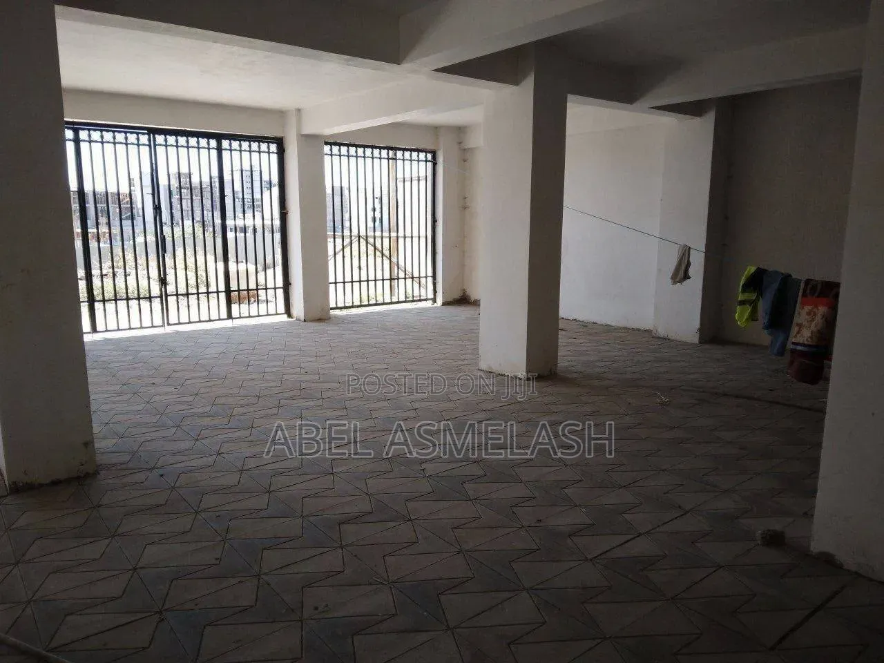 Furnished 3bdrm Apartment in Arada for sale