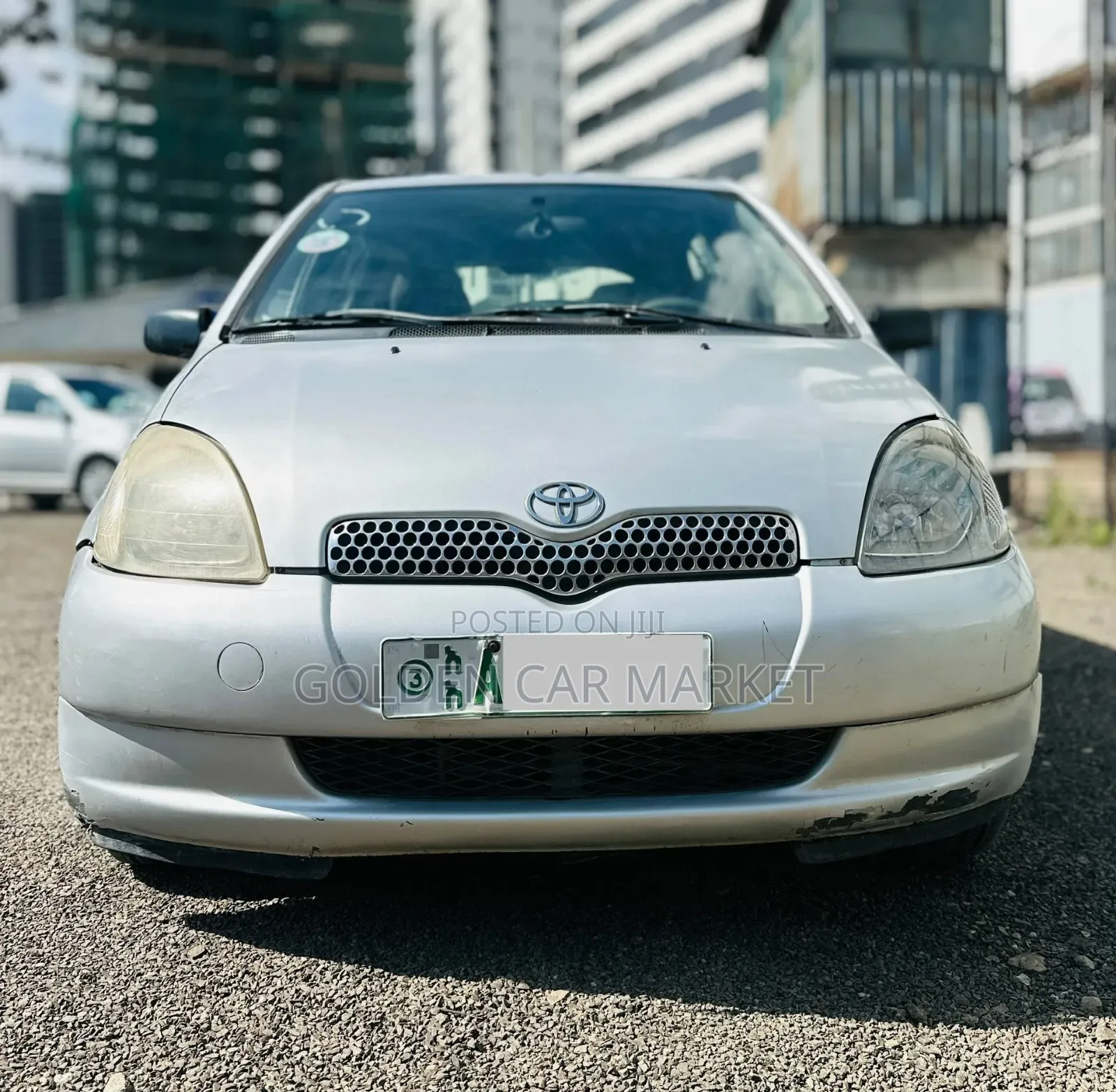 Toyota Vitz 1999 Silver
