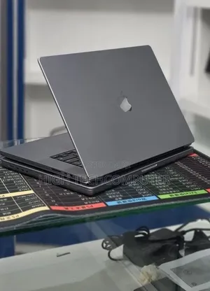 New Laptop Apple MacBook Pro 2021 M1 Max 32GB Apple M1 Pro SSD 1T