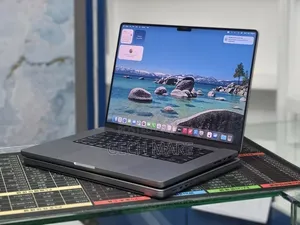 New Laptop Apple MacBook Pro 2021 M1 32GB Apple M1 Pro SSD 1T