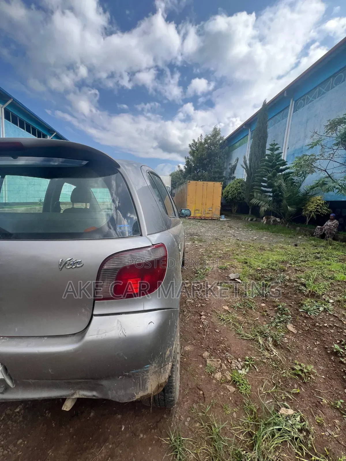 Toyota Vitz 2001 Silver