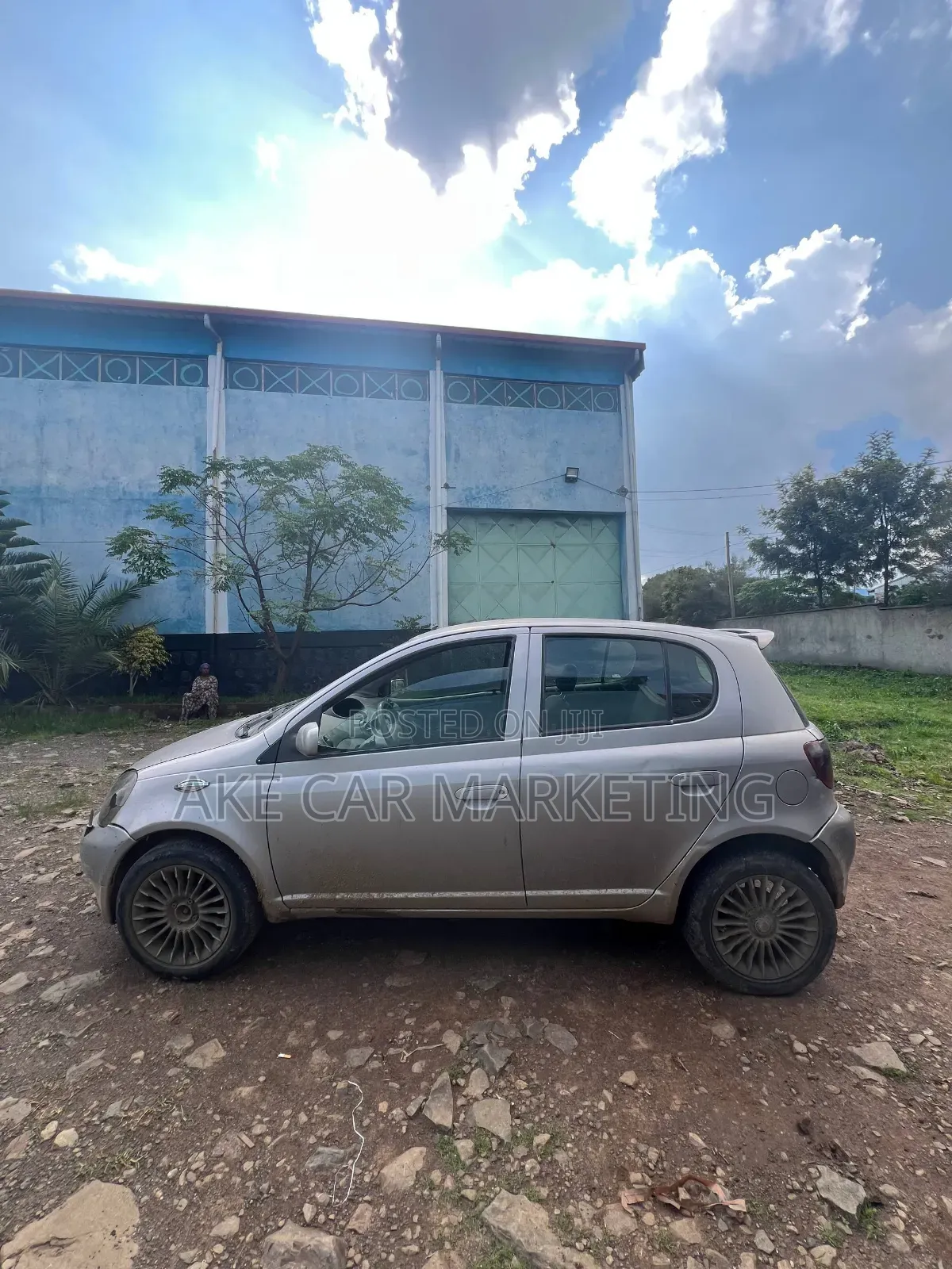 Toyota Vitz 2001 Silver
