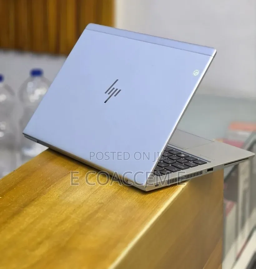 New Laptop HP 8GB Intel Core i7 SSD 256GB