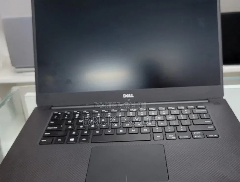 New Laptop Dell Precision 5530 16GB Intel Core i7 SSD 512GB