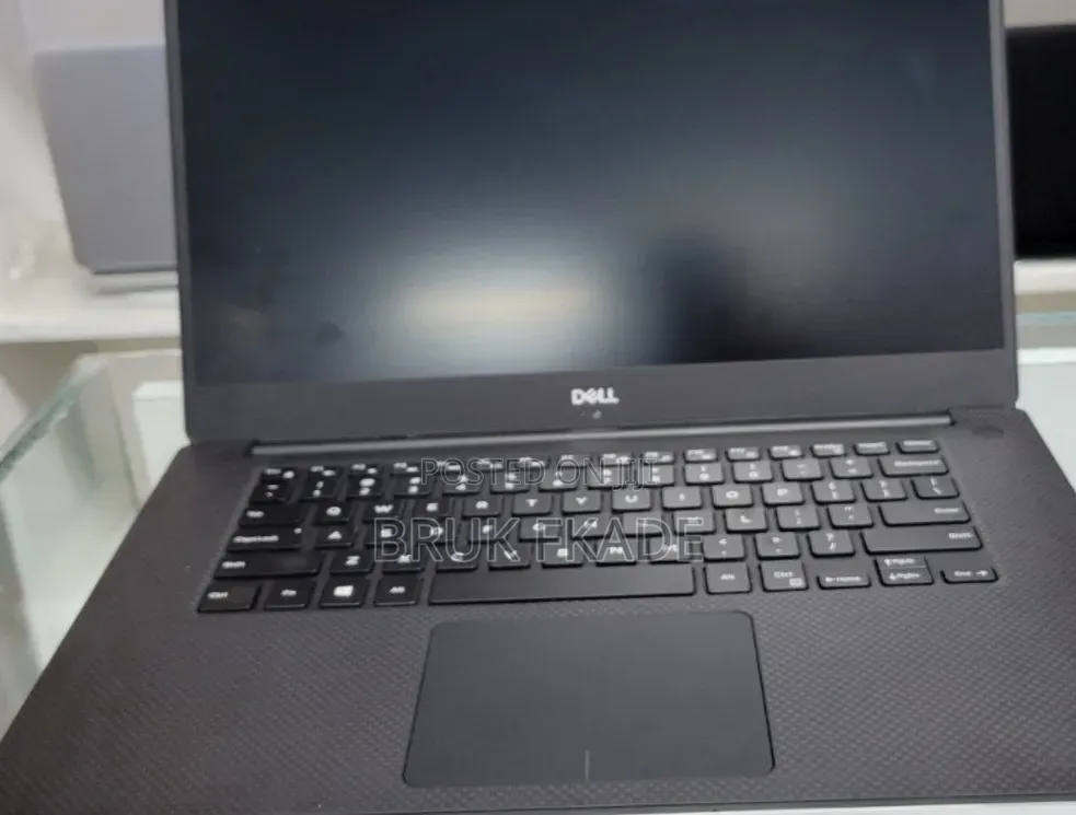 New Laptop Dell Precision 5530 16GB Intel Core i7 SSD 512GB