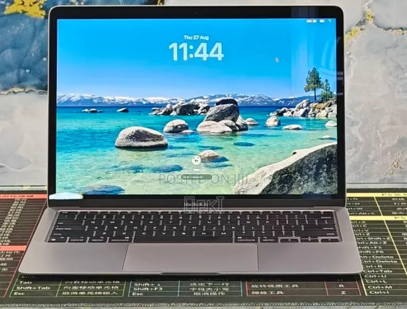 New Laptop Apple MacBook Air 2020 M1 16GB Apple M1 SSD 1T