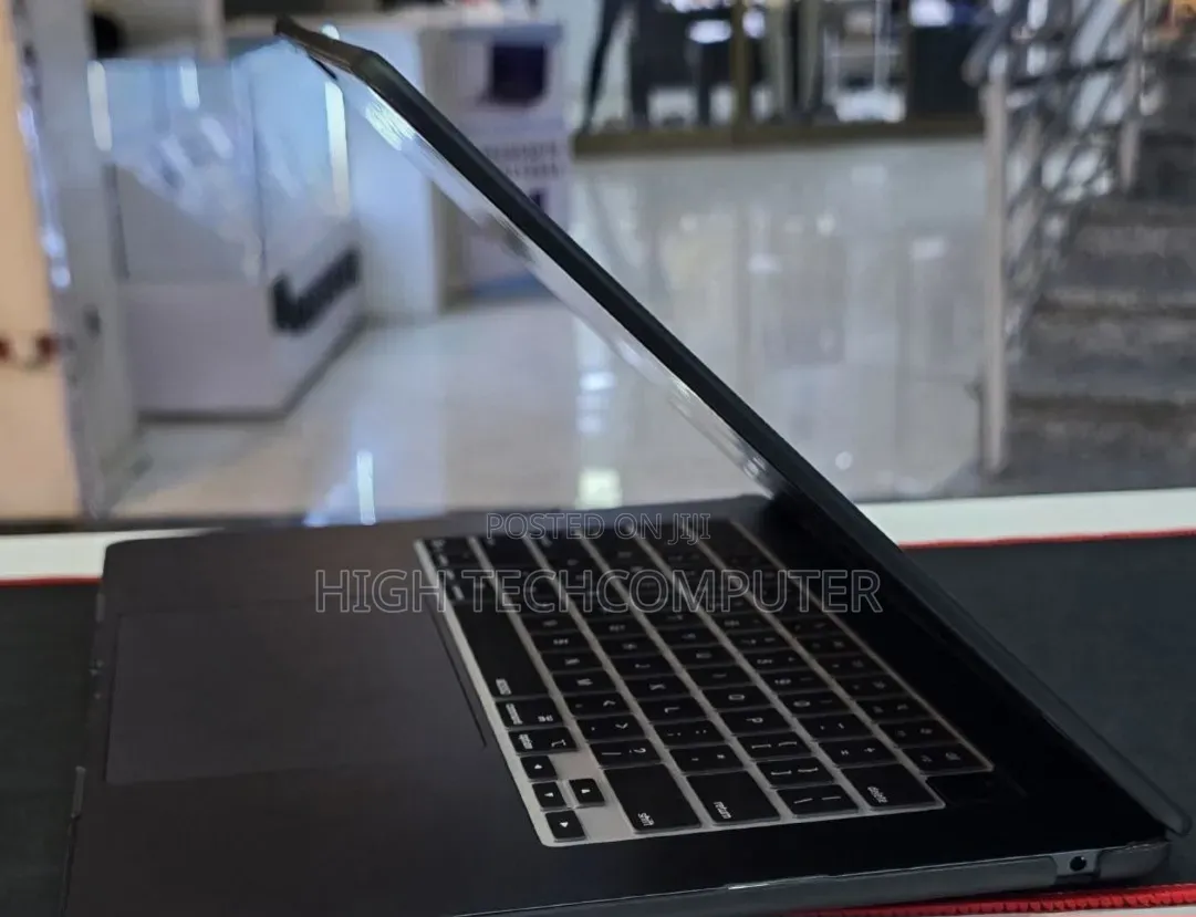 New Laptop Apple MacBook Air 2026 M5 16GB Apple M5 SSD 512GB