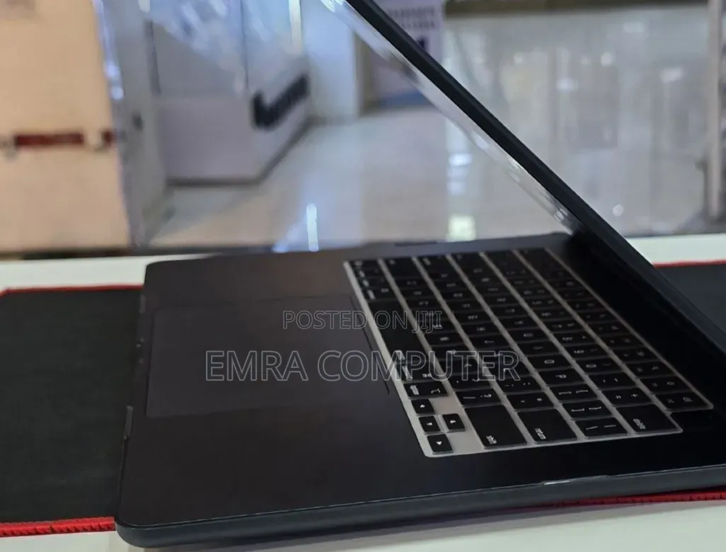 New Laptop Apple MacBook Air 2026 M5 16GB Apple M5 SSD 512GB