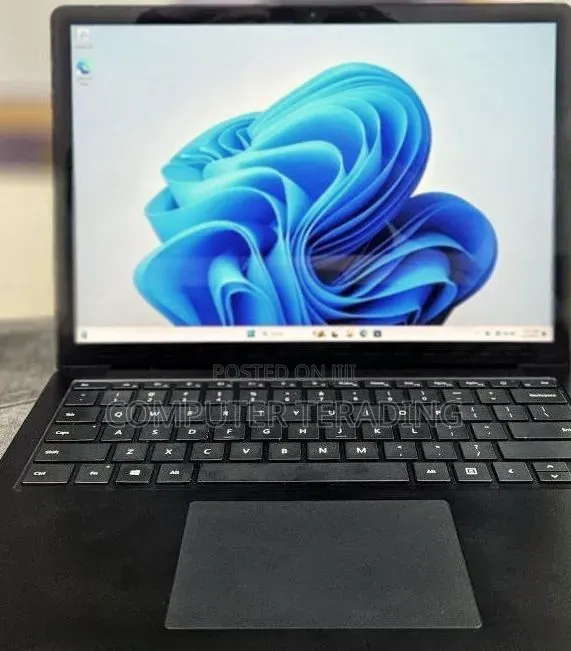 New Laptop Microsoft Surface Laptop 4 16GB Intel Core i7 SSD 512GB