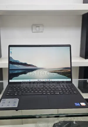 New Laptop Dell Inspiron 15 16GB Intel Core i7 SSD 512GB