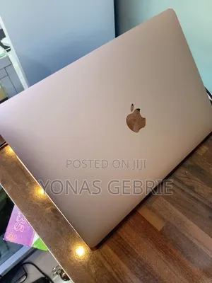 New Laptop Apple MacBook 8GB Intel Core i3 SSD 256GB
