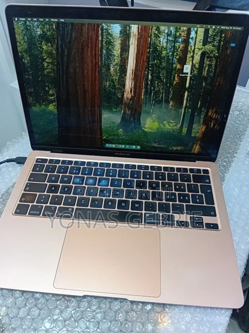 New Laptop Apple MacBook 8GB Intel Core i3 SSD 256GB