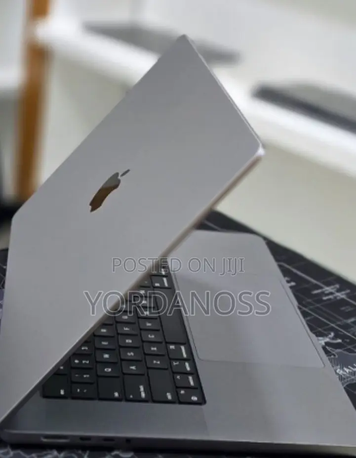 New Laptop Apple MacBook Pro 2021 M1 Max 32GB Apple M1 Max SSD 512GB