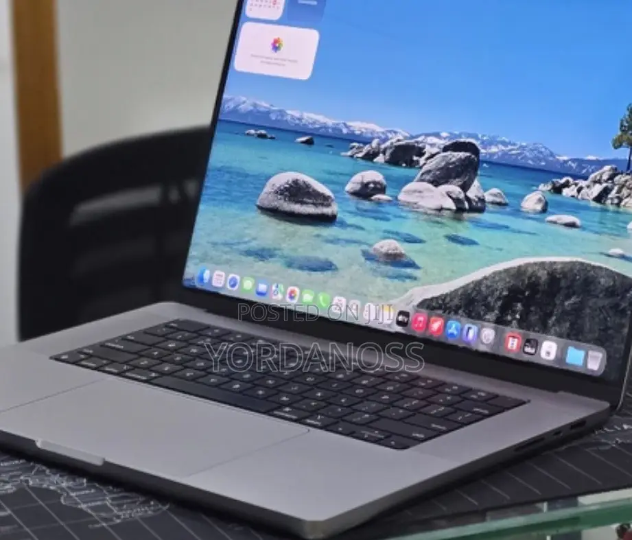 New Laptop Apple MacBook Pro 2021 M1 Max 32GB Apple M1 Max SSD 512GB