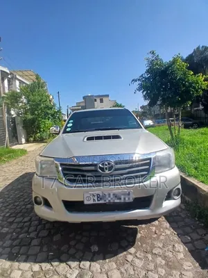 Toyota Hilux 2012