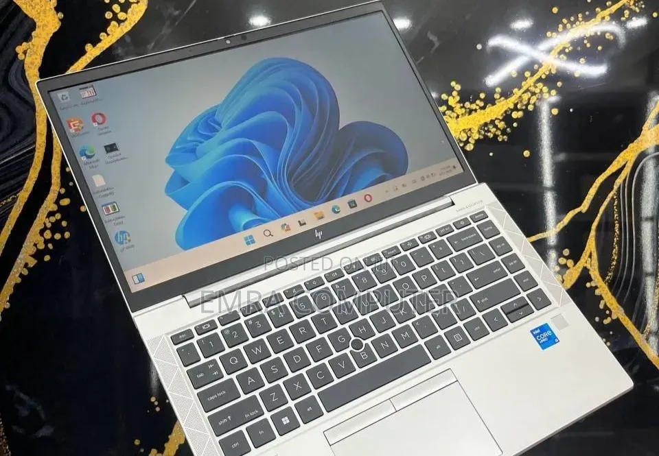New Laptop HP EliteBook 840 G8 16GB Intel Core i5 SSD 512GB
