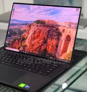 New Laptop Dell Precision 5560 16GB Intel Core i9 SSD 512GB