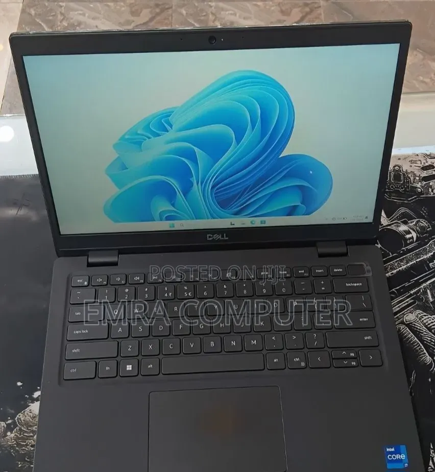 New Laptop Dell 16GB Intel Core i7 SSD 512GB