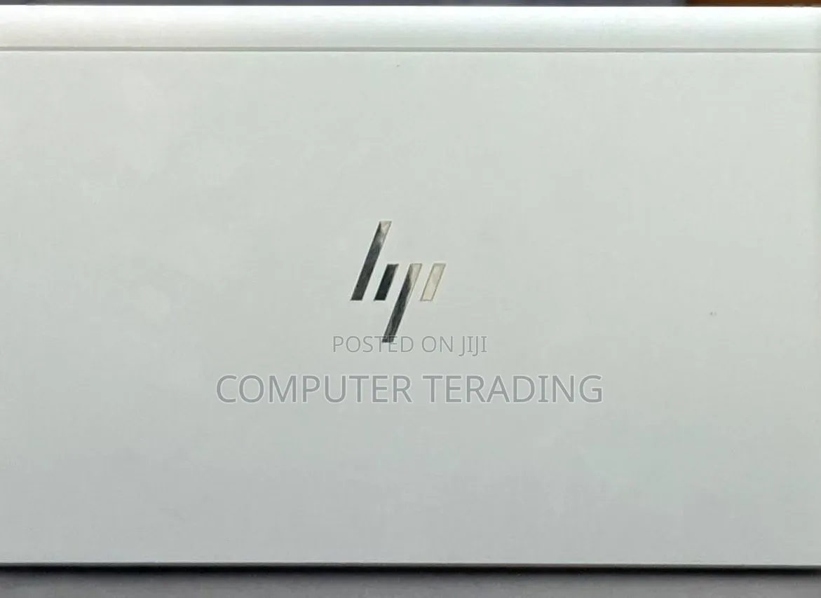 New Laptop HP EliteBook 830 G8 8GB Intel Core i7 SSD 256GB