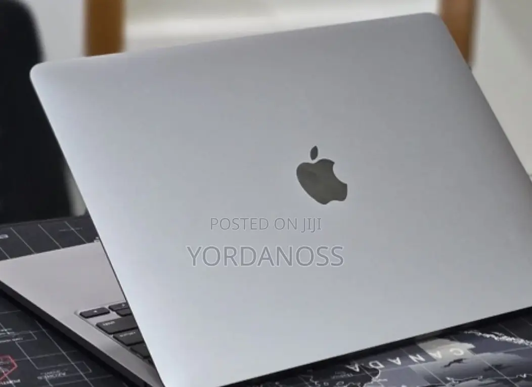 New Laptop Apple MacBook Pro 2022 M2 16GB Apple M2 SSD 512GB