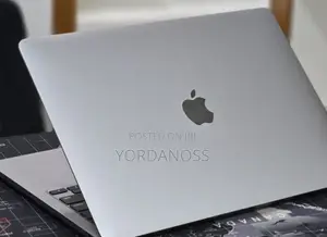 New Laptop Apple MacBook Pro 2022 M2 16GB Apple M2 SSD 512GB