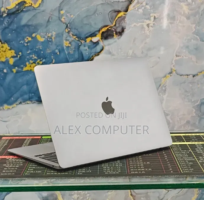 New Laptop Apple MacBook Air 2020 M1 16GB Apple M1 SSD 1T