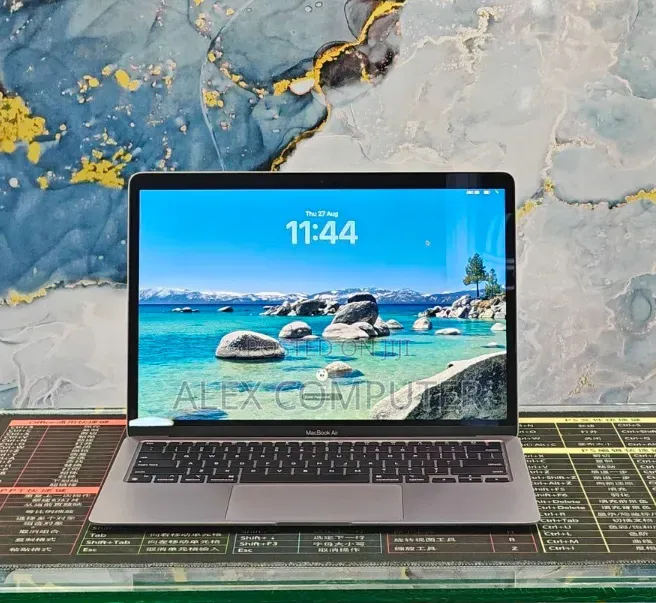 New Laptop Apple MacBook Air 2020 M1 16GB Apple M1 SSD 1T
