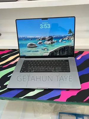 New Laptop Apple MacBook Pro 2020 M1 8GB Apple M1 Pro SSD 256GB