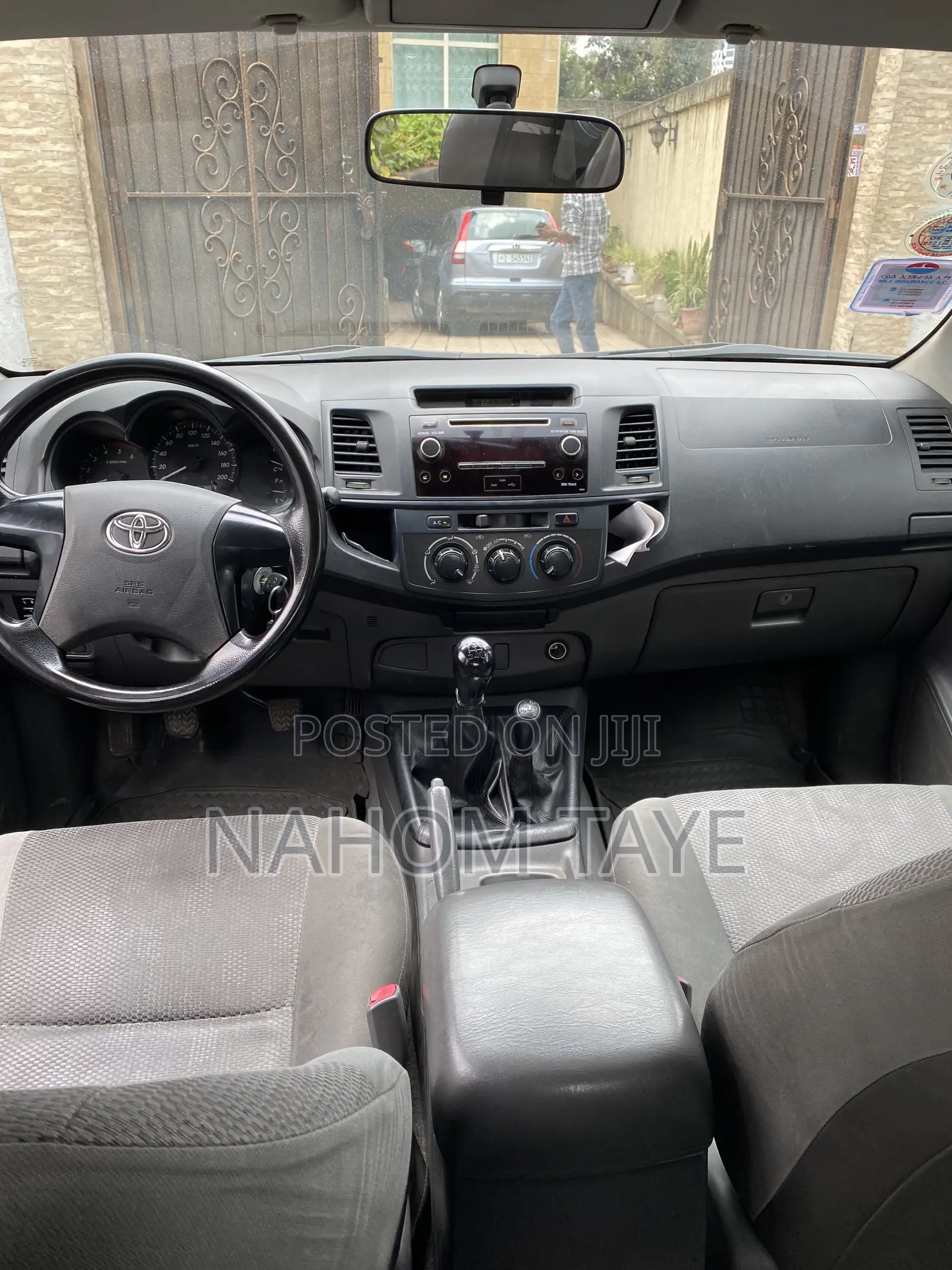 Toyota Hilux 2014 Black
