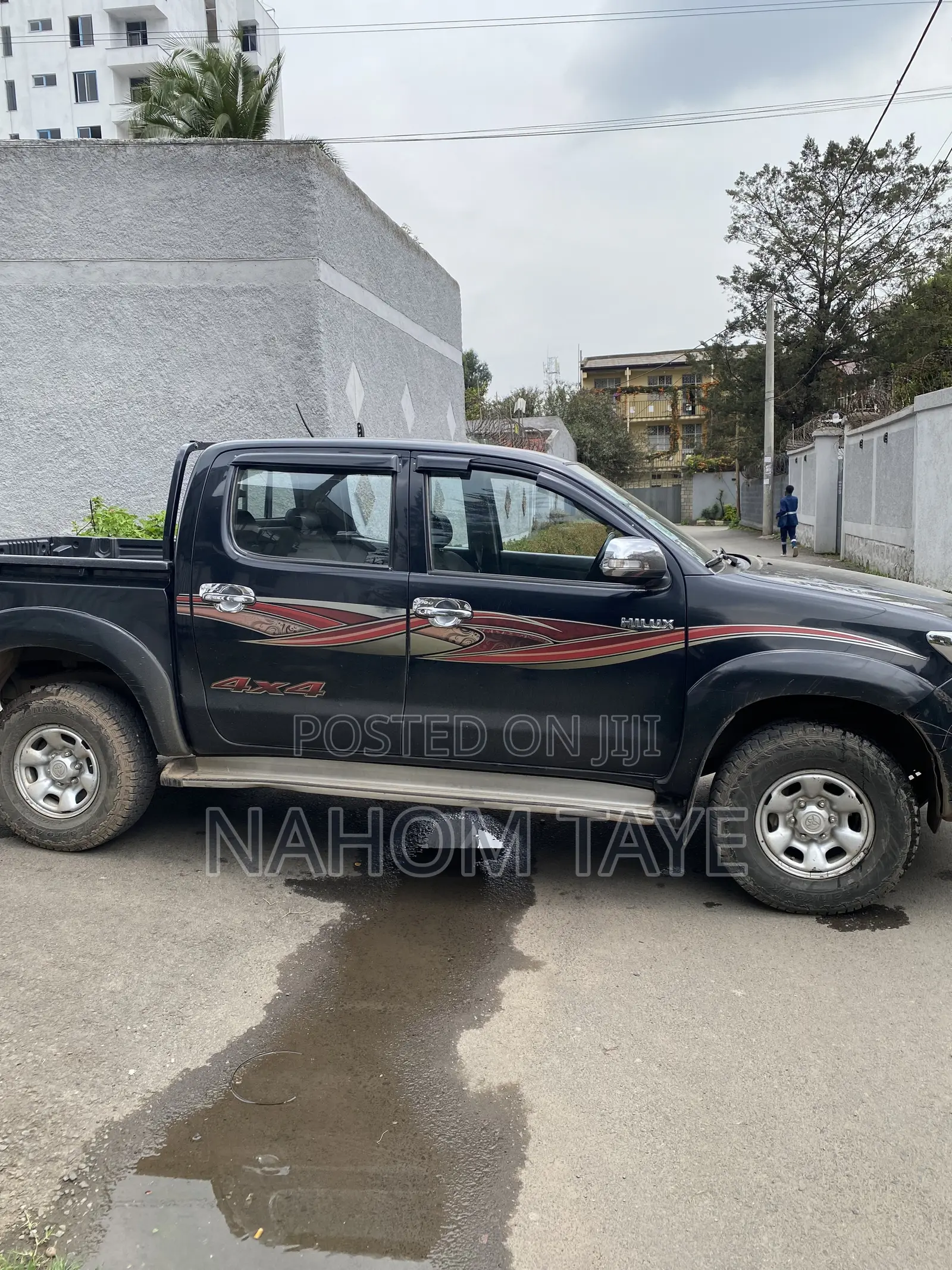 Toyota Hilux 2014 Black