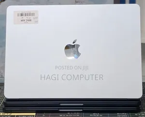 New Laptop Apple MacBook Air 2025 M4 16GB Apple M4 SSD 256GB